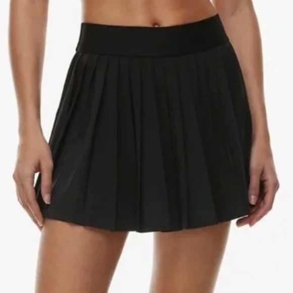 Aritzia Tna TnaMove Tennis ProMicro Pleated High Rise Skirt Skort Black Size XS - Picture 2 of 9